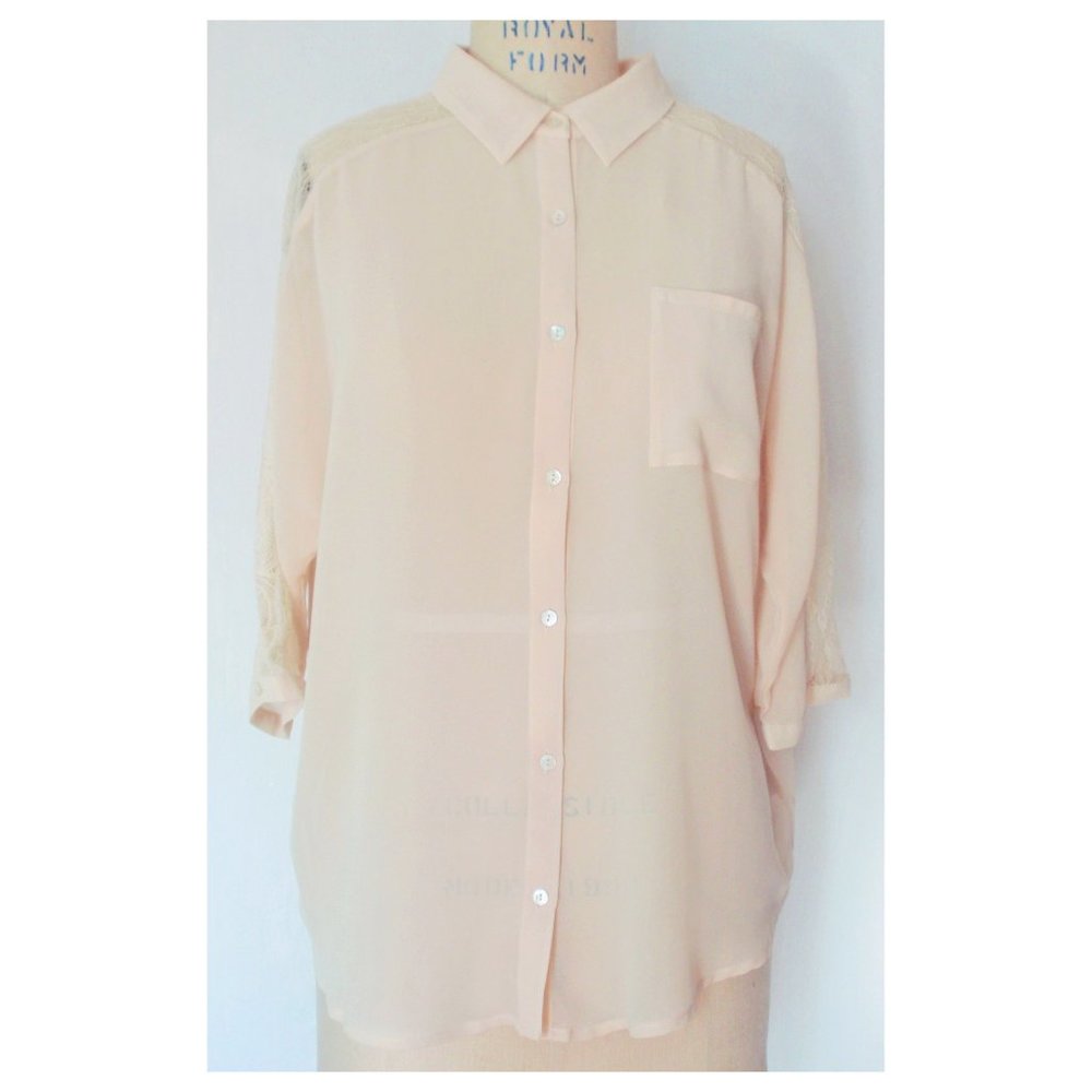FOREVER 21 NUDE BLUSH SHEER LACE BUTTON DOWN BLOUSE L NWT - Picture 9 of 9